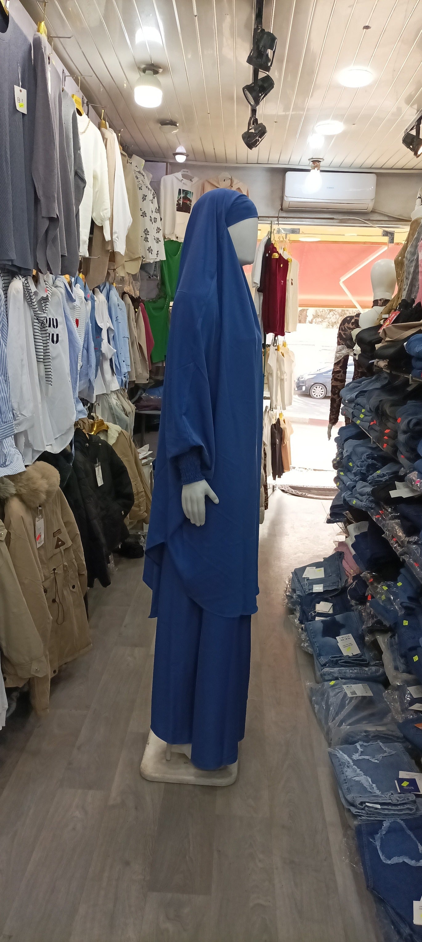 جلباب أنيق بلمسة حريرية